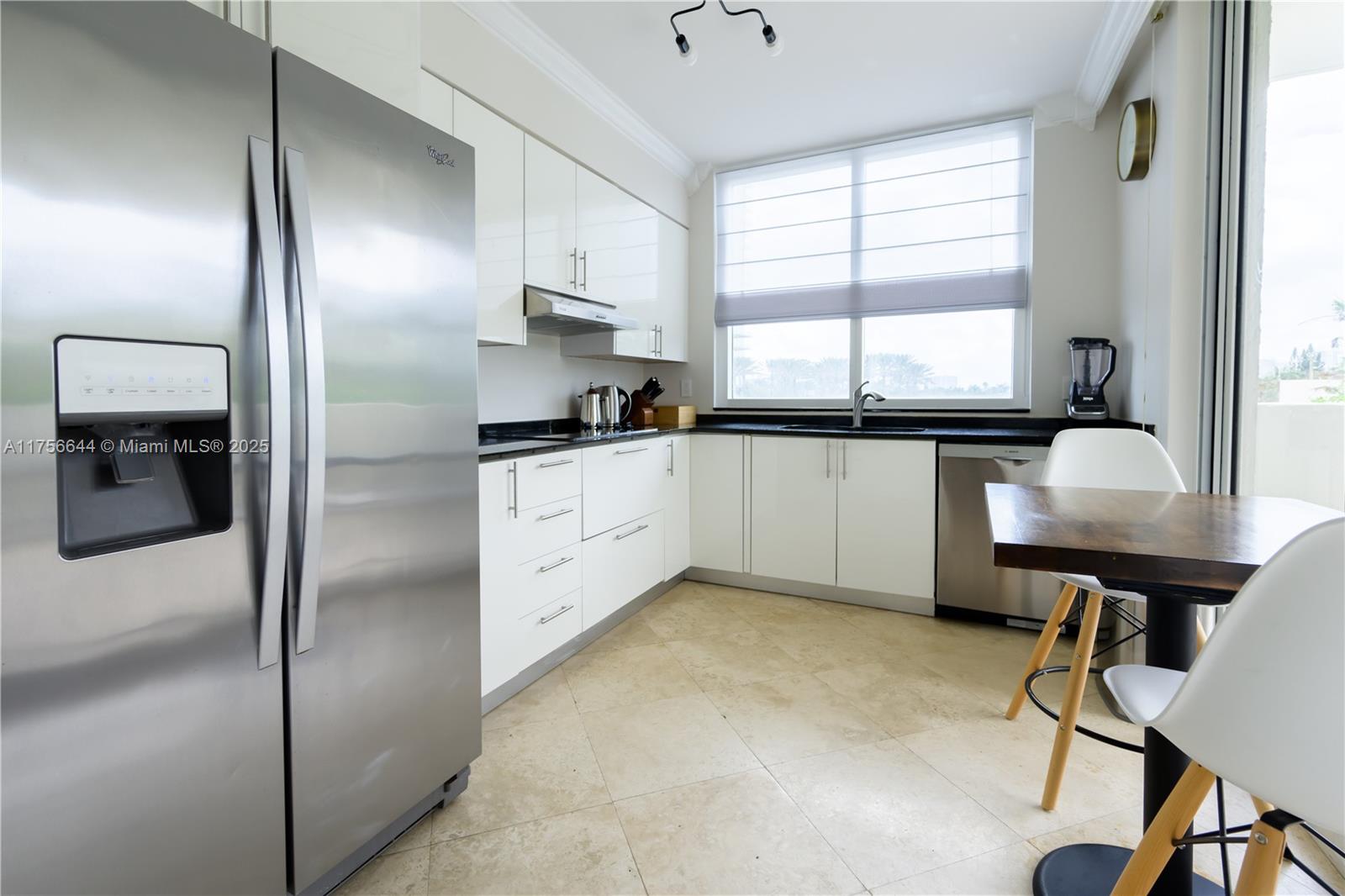 19111 Collins Ave 207
