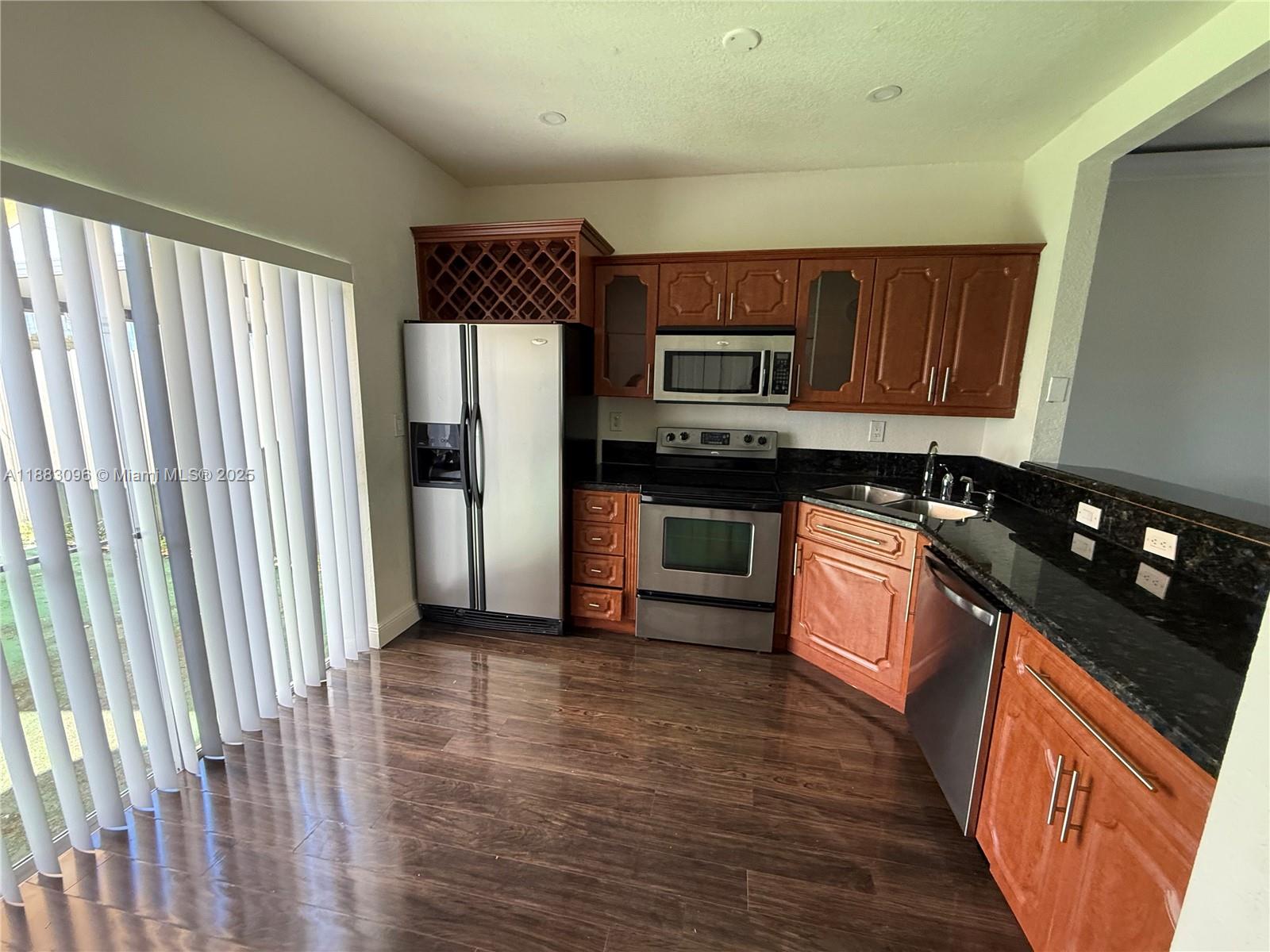 CAZADORES SUB - Residential Lease