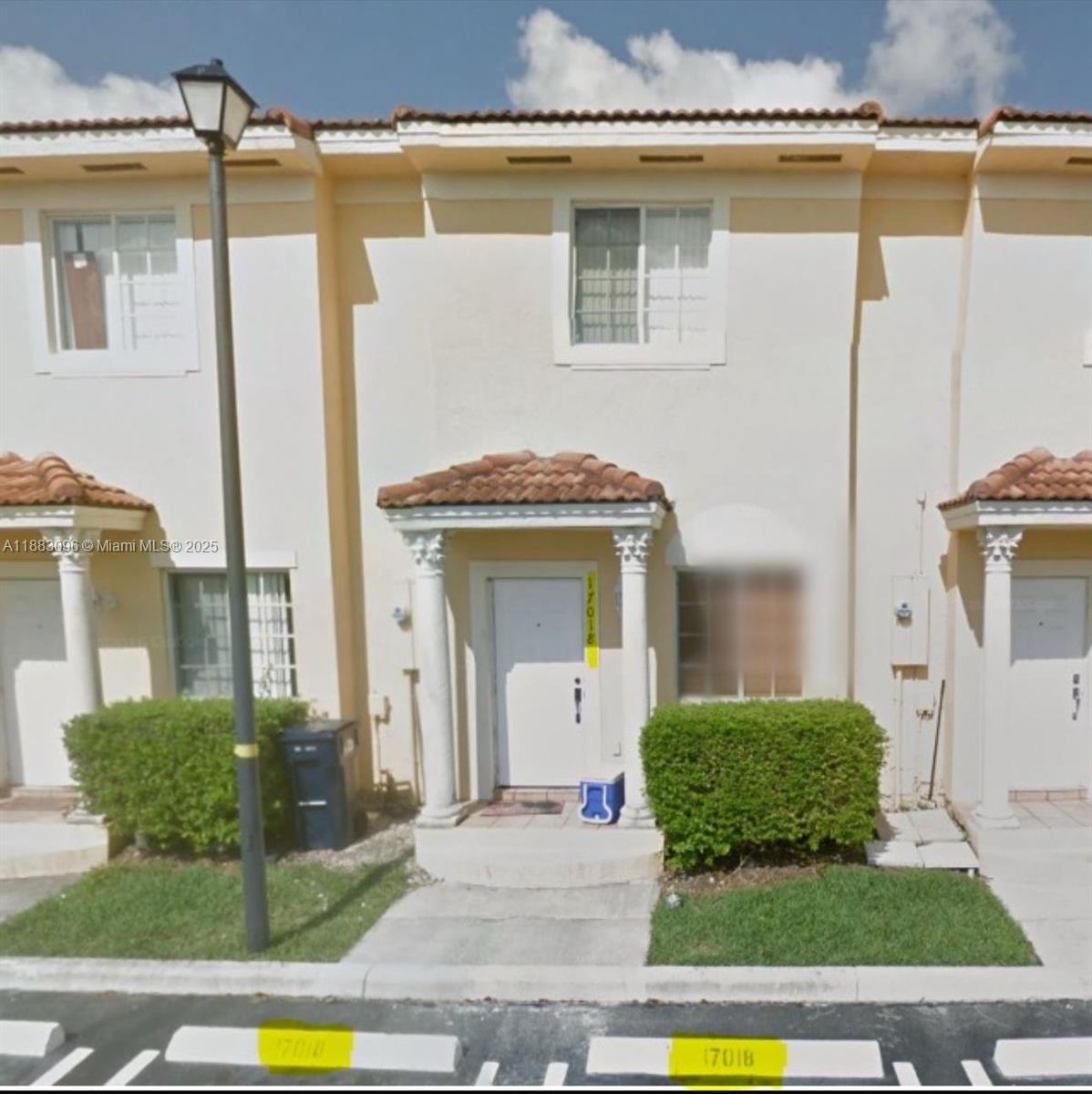 CAZADORES SUB - Residential Lease