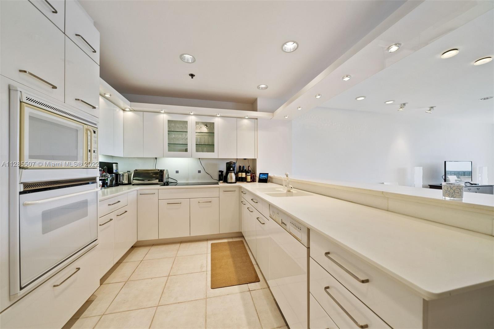 KEY COLONY NO 1 - Residential Lease