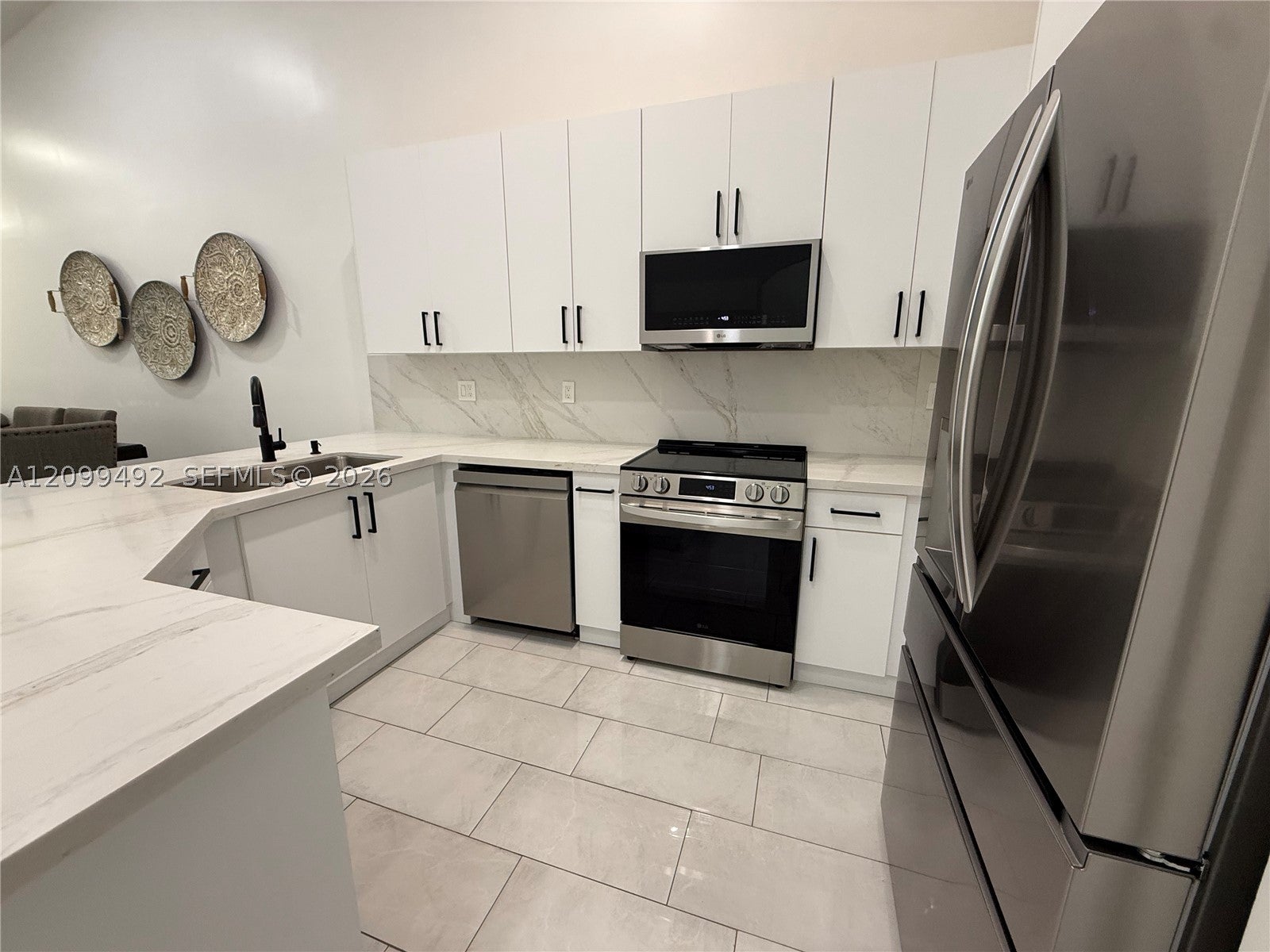 1238 NE 32nd Ter