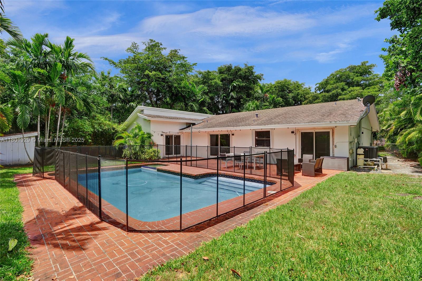 20260 Ne 25th Ave, Miami, Broward County, Florida - 3 Bedrooms  
2 Bathrooms - 