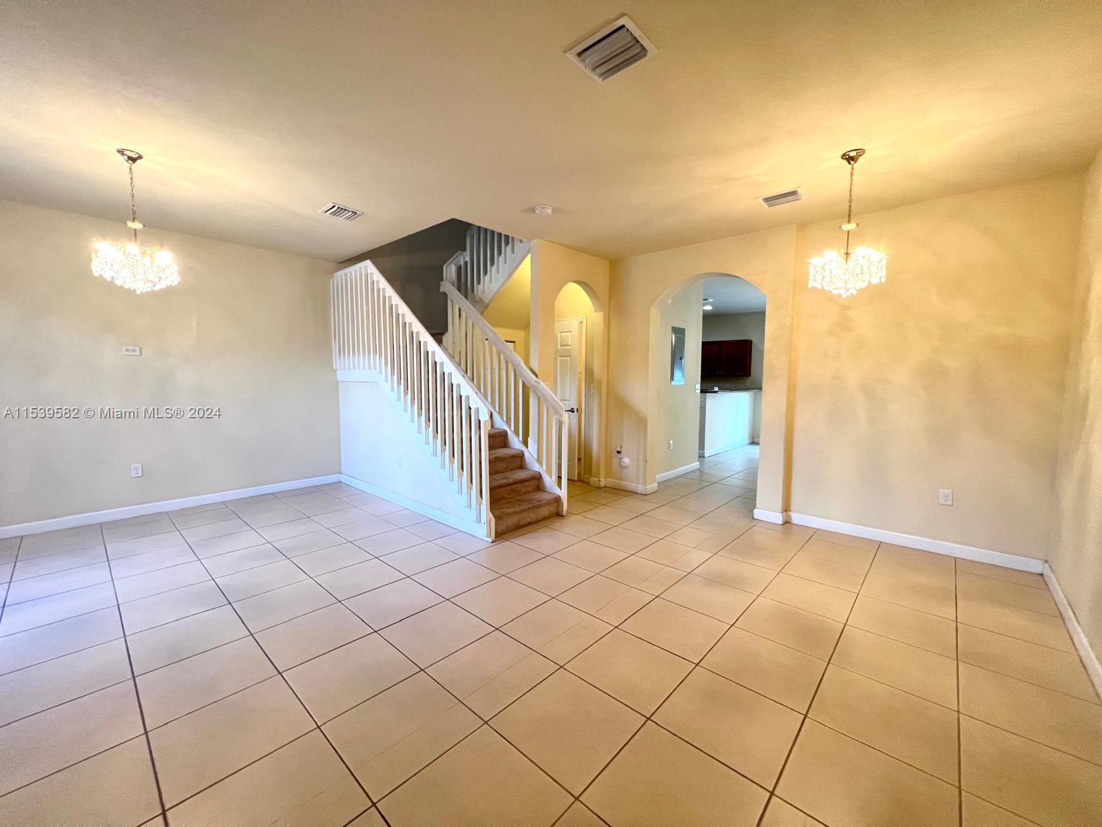 BELLAGIO VILLAS - Residential