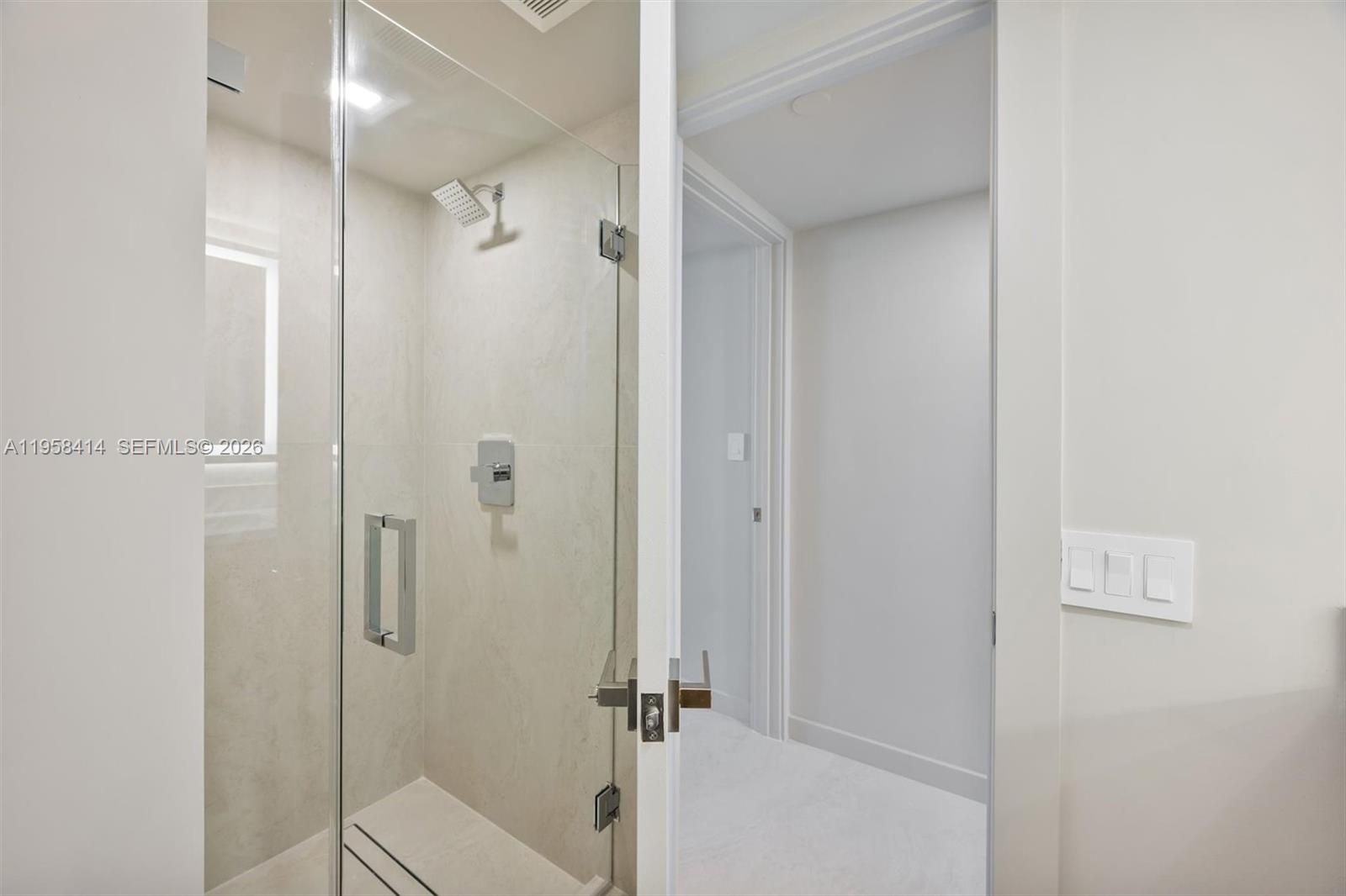 THE PALACE CONDO - Residential Lease