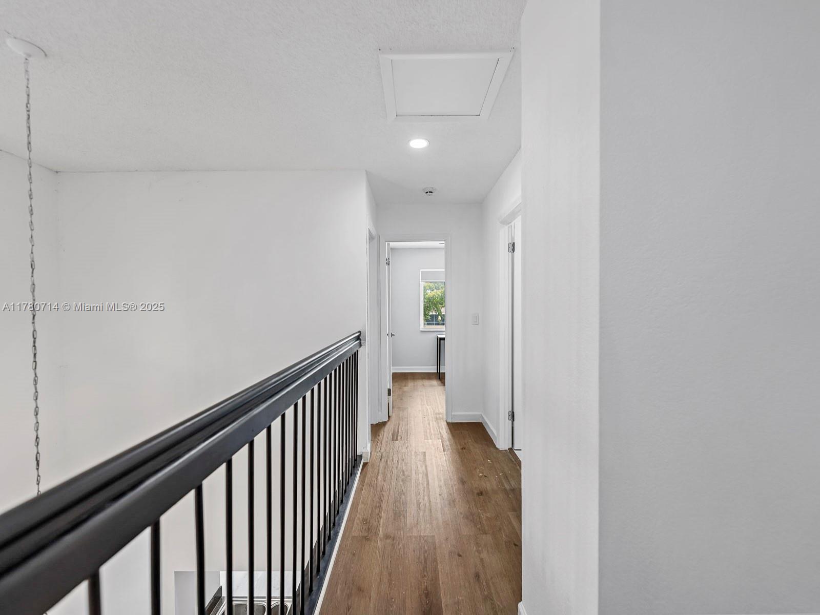 SARTORI LAKE - Residential Lease