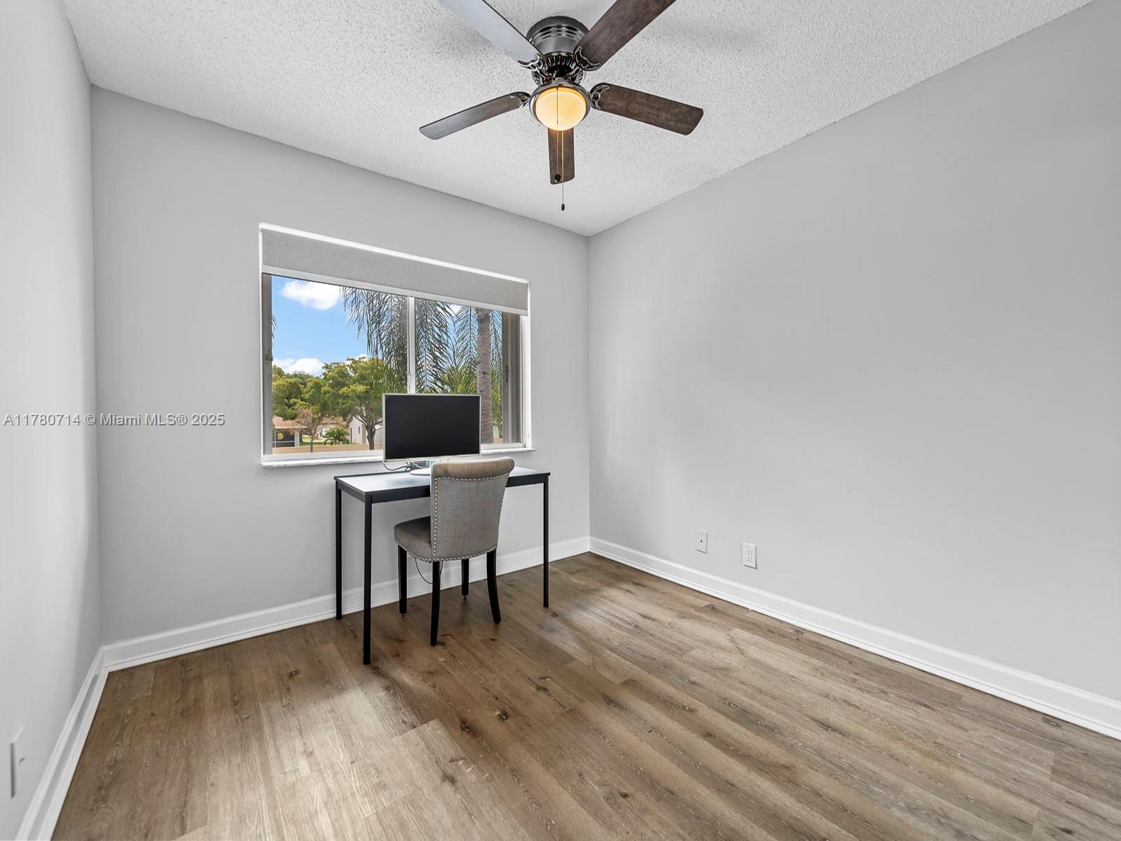 SARTORI LAKE - Residential Lease