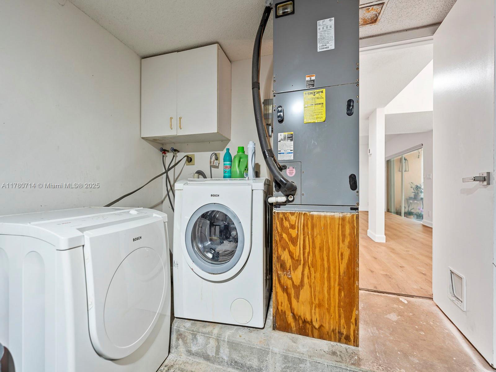 SARTORI LAKE - Residential Lease