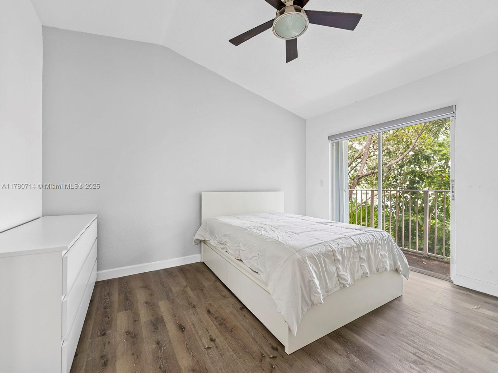 SARTORI LAKE - Residential Lease