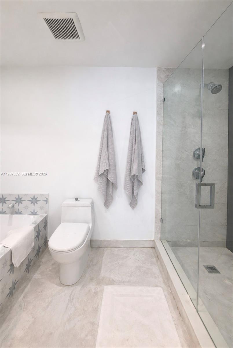 ARIA ON THE BAY CONDO - Residential