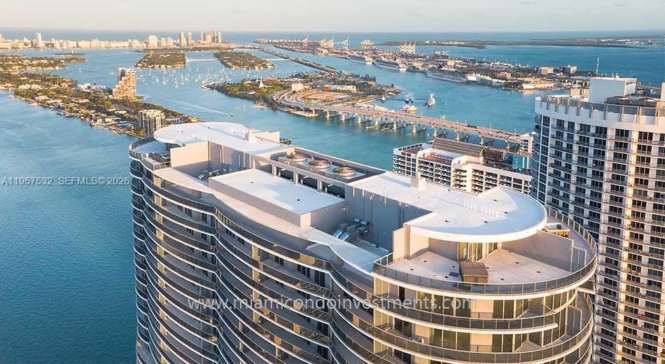 ARIA ON THE BAY CONDO - Residential