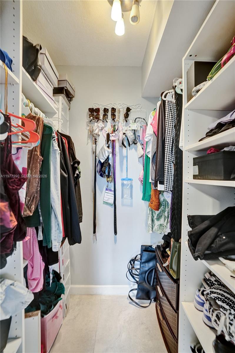 ISLES OF INVERRARY II CON - Residential