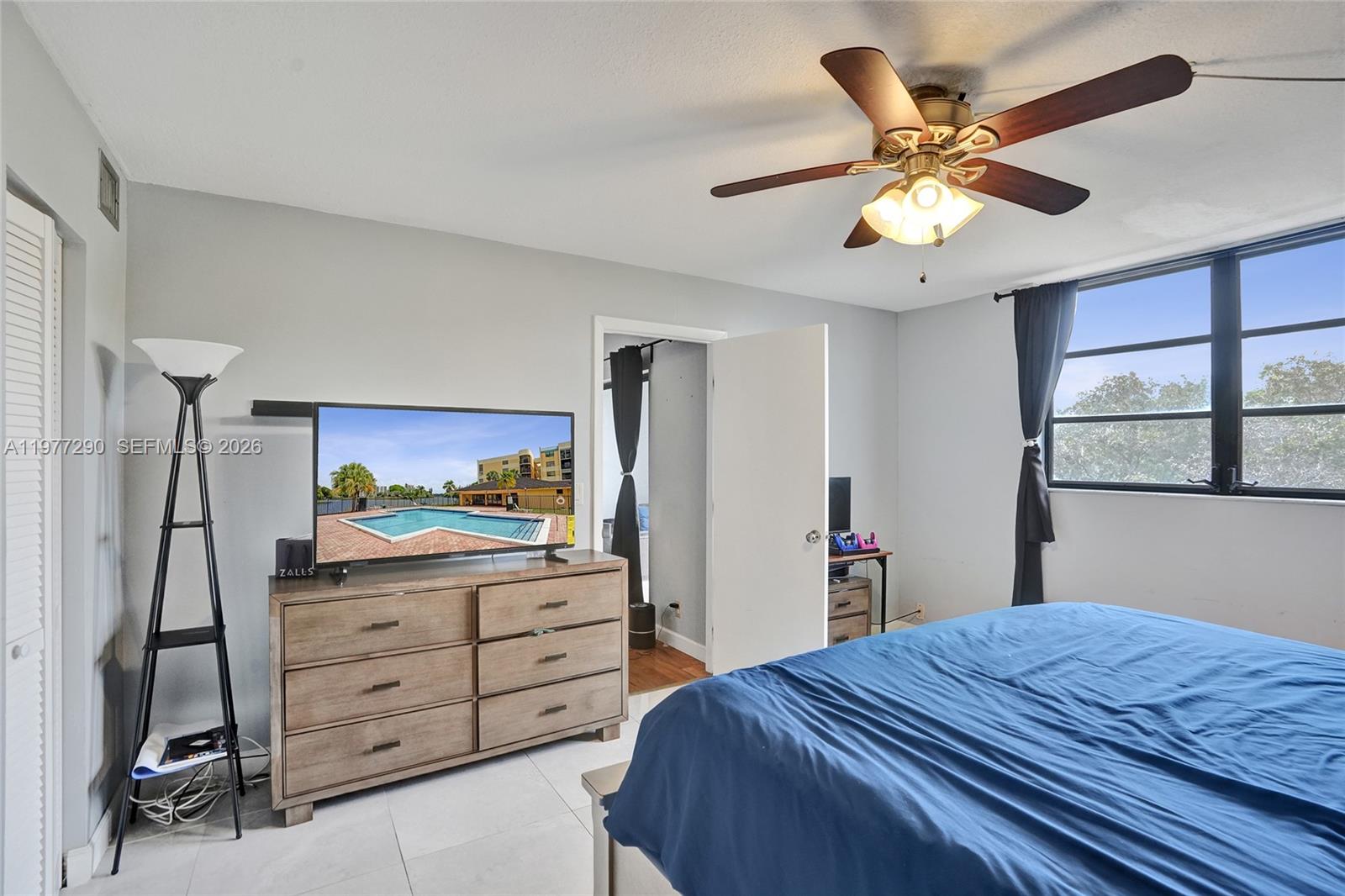 ISLES OF INVERRARY II CON - Residential