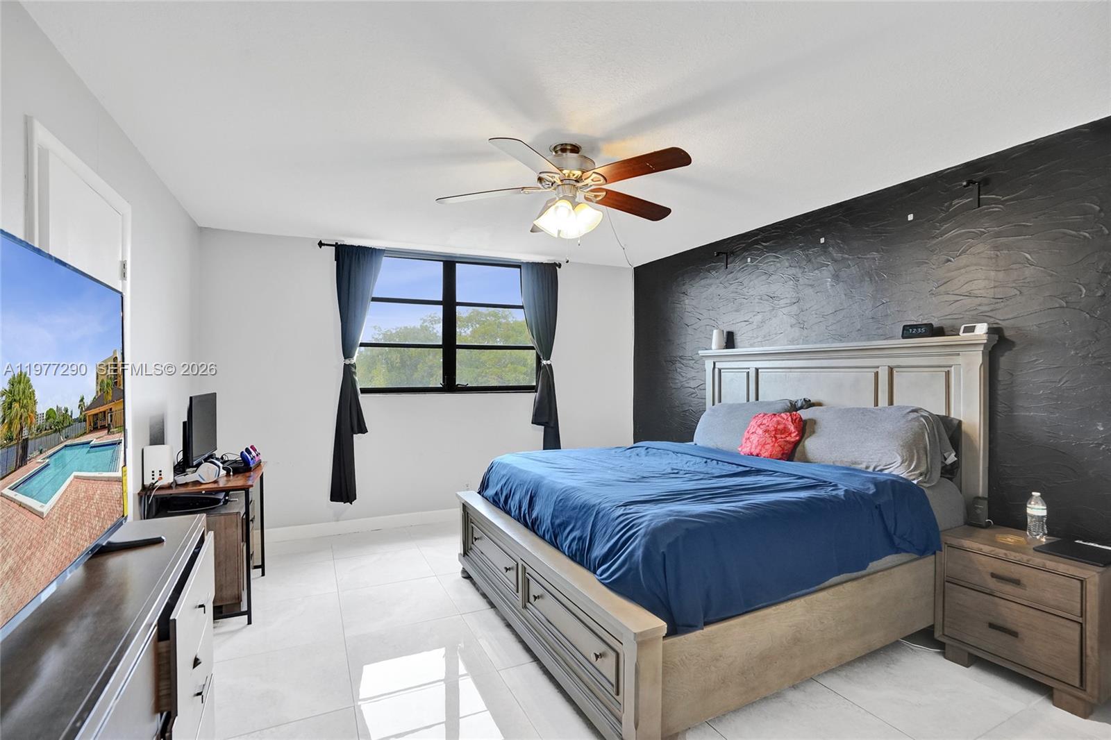 ISLES OF INVERRARY II CON - Residential