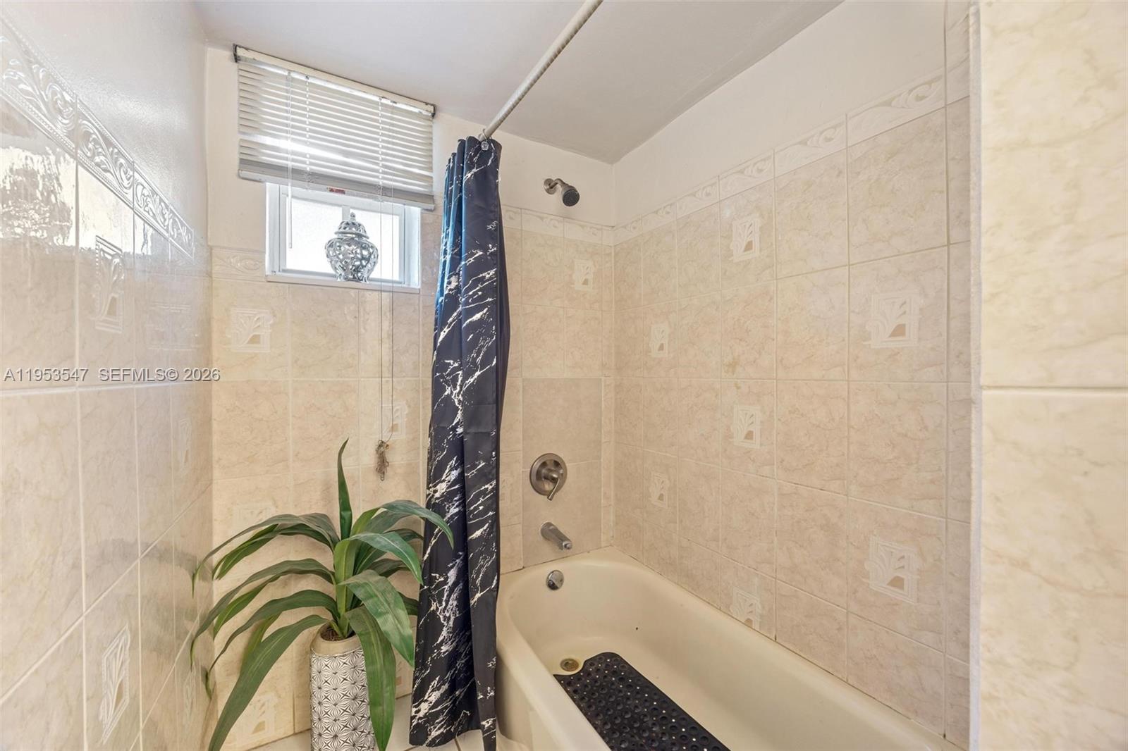 MIRAMAR ISLES SECTION 8 - Residential