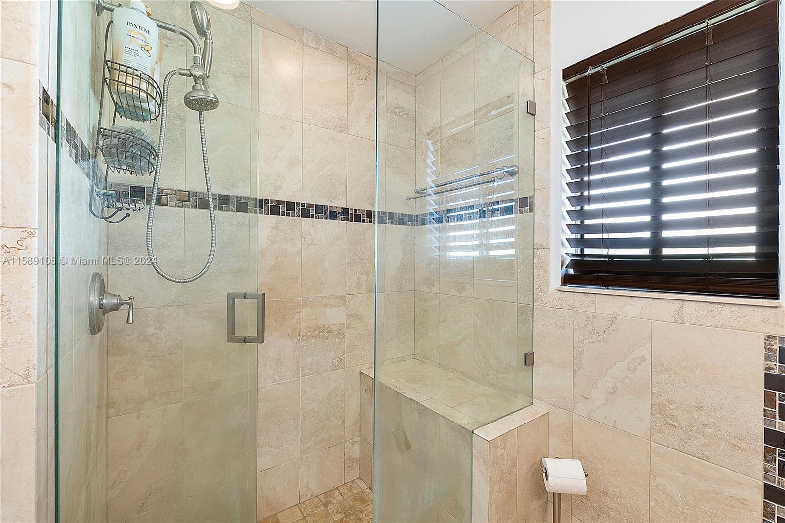 PEMBROKE LAKES SOUTH - Residential