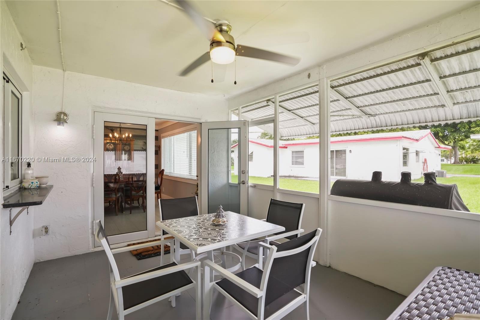 LAUDERDALE WEST SEC 4 - Residential