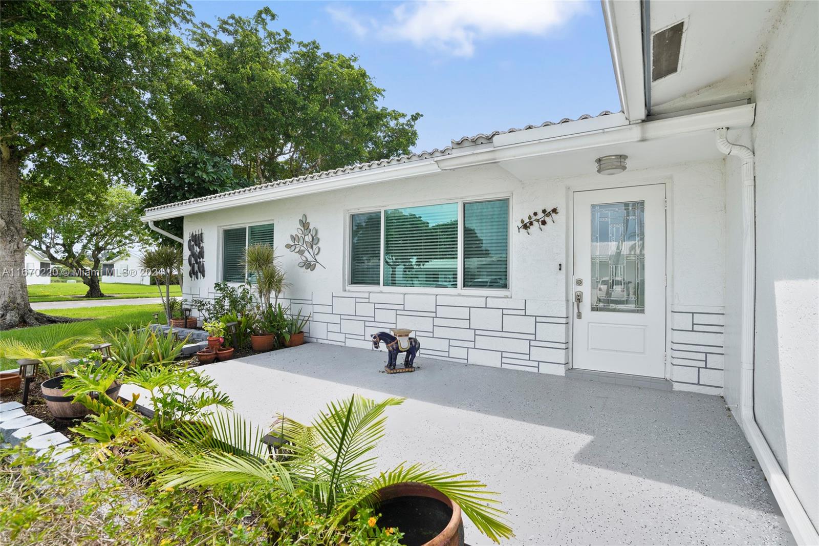 LAUDERDALE WEST SEC 4 - Residential