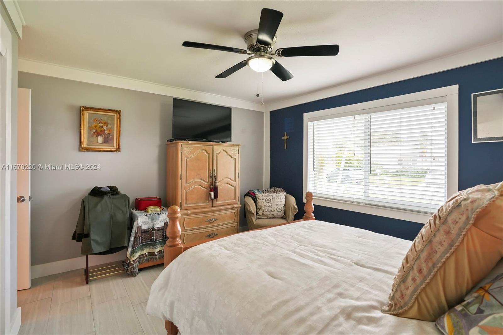LAUDERDALE WEST SEC 4 - Residential