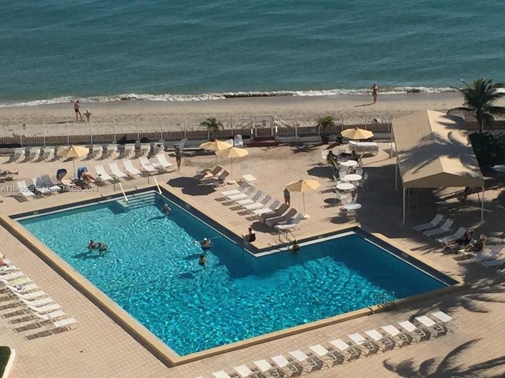 ALEXANDER TOWERS CONDO - Residential Lease