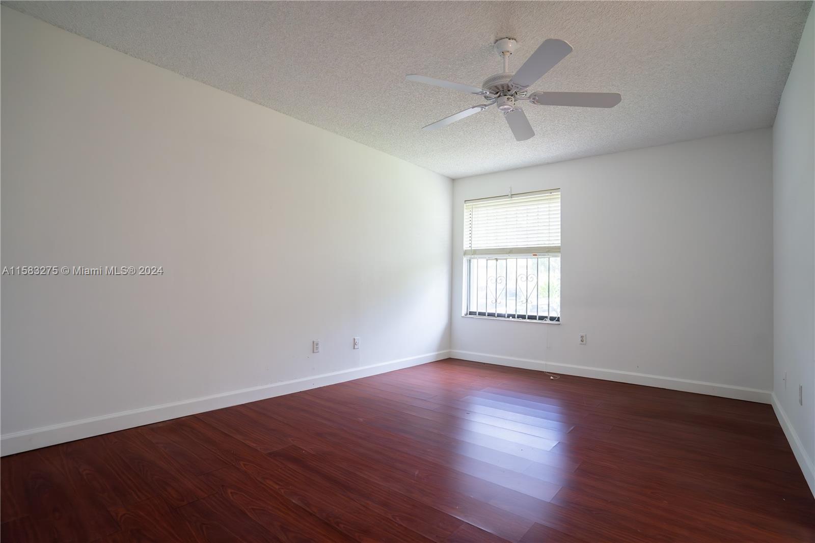 WOODGATE NORTH - Residential