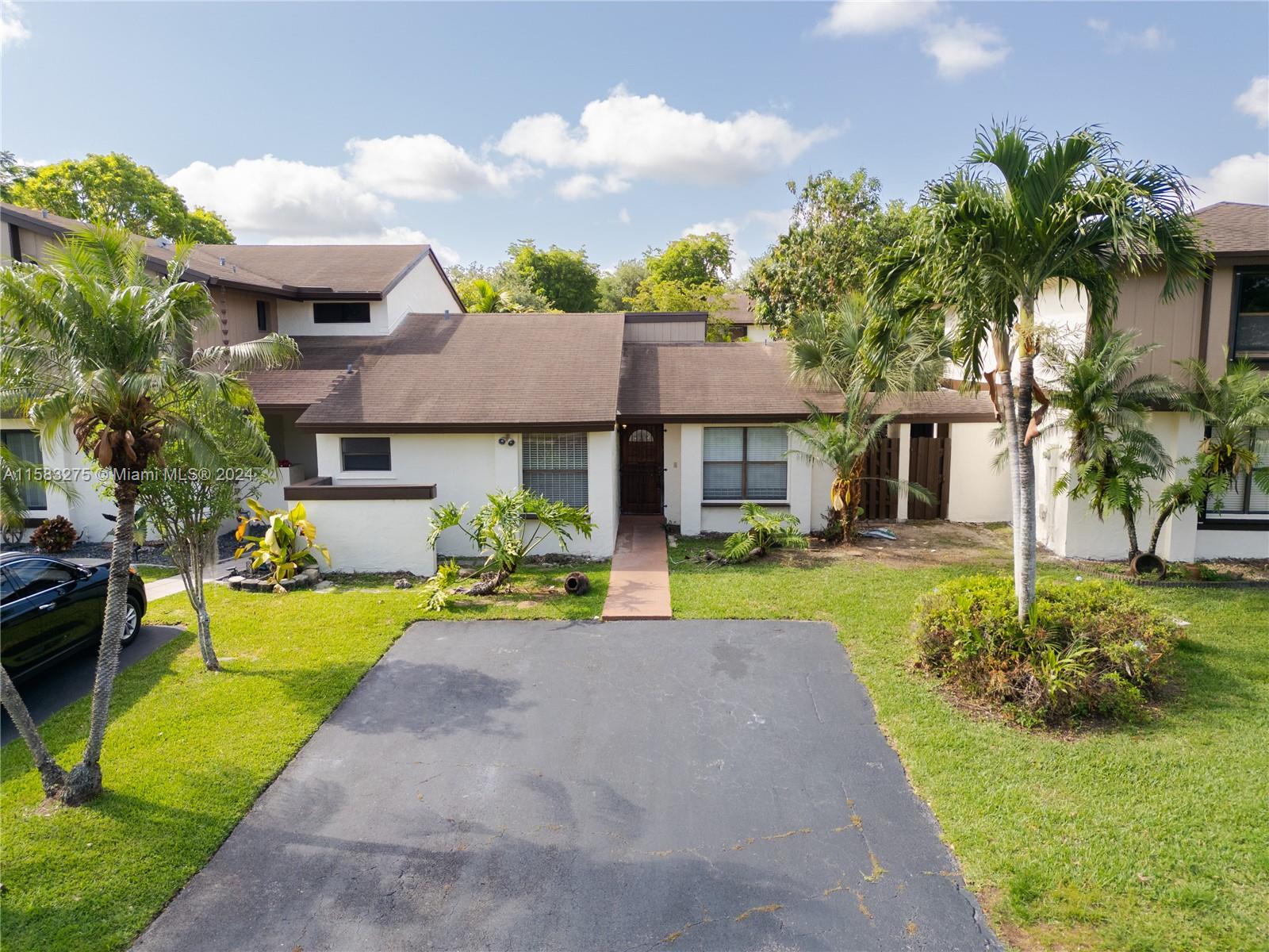 WOODGATE NORTH - Residential
