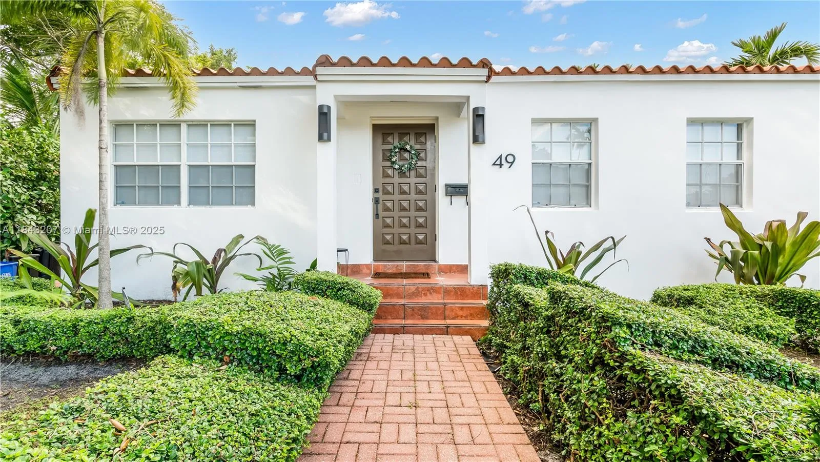 Coral Gables, Florida 33134, United States, 3 Bedrooms Bedrooms, ,1 BathroomBathrooms,Residential,Active,174020