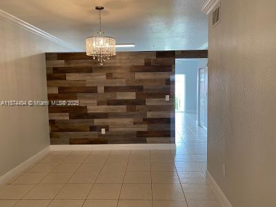 Beautiful and extremely well kept unit. Washer & dryer inside. All tiled. 3 spacious rooms in a wonderful community, Master room has a very spacious closet with an attic. Property is centrally located close to schools, shopping, I75 & Palmetto. Unit comes with 1 assigned parking, but there are tons of visitor parking will never be an issue. A must see.
Easy to see text or call me for showing instructions.