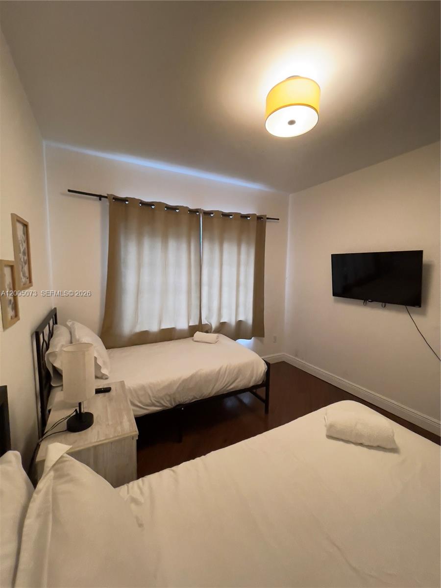 SEACREST ISLES 1 ADD - Residential Lease