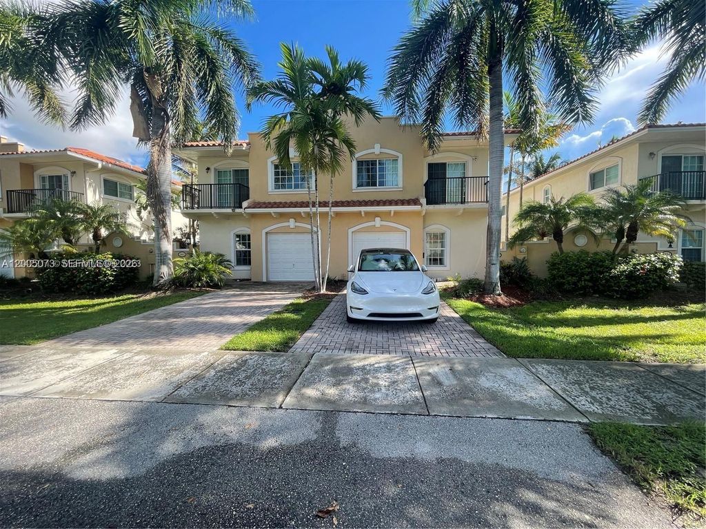 Photo of 3450 NW 17th Ter, Oakland Park, FL 33309 (MLS # A12005073)