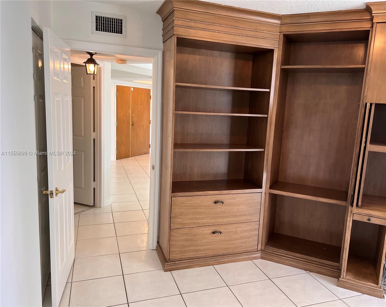 FLORIDA OCEAN CLUB CONDO - Residential Lease