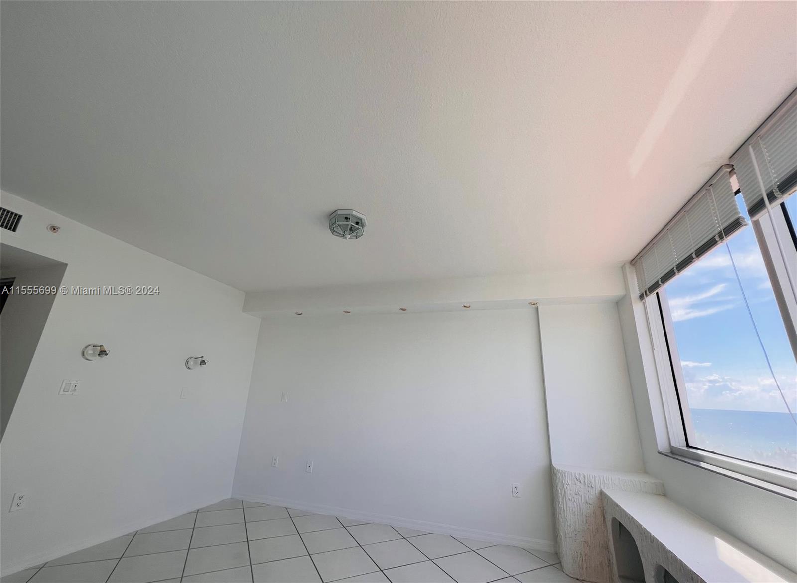 FLORIDA OCEAN CLUB CONDO - Residential Lease