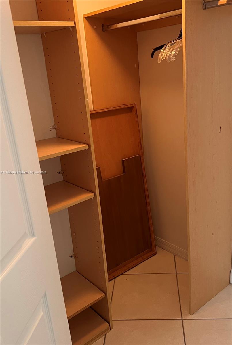 FLORIDA OCEAN CLUB CONDO - Residential Lease
