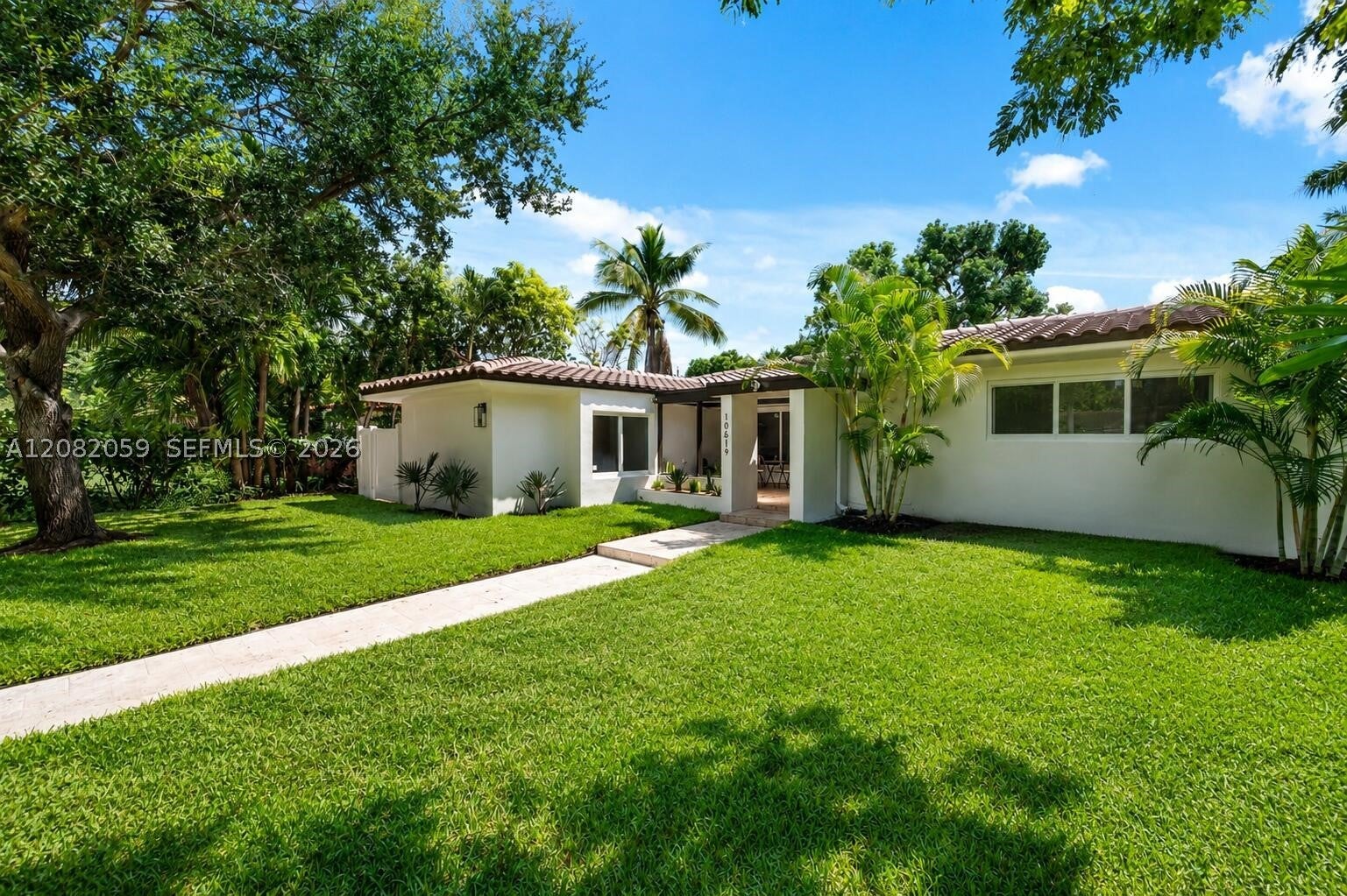 10619 NE 10th Pl, Miami Shores, FL, 33138/$2,290,000 1 10619 NE 10th Pl