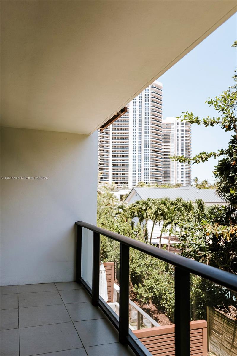 30 THIRTY NORTH OCEAN CON - Residential Lease