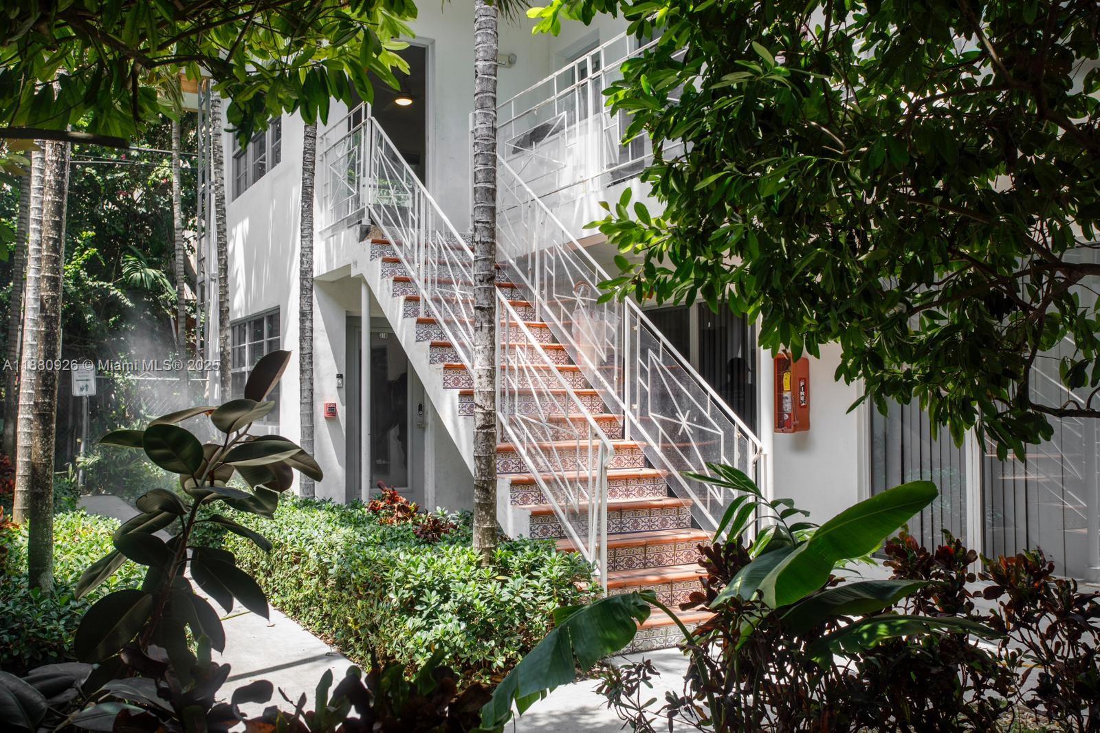 ETRURIA CONDO - Residential Lease