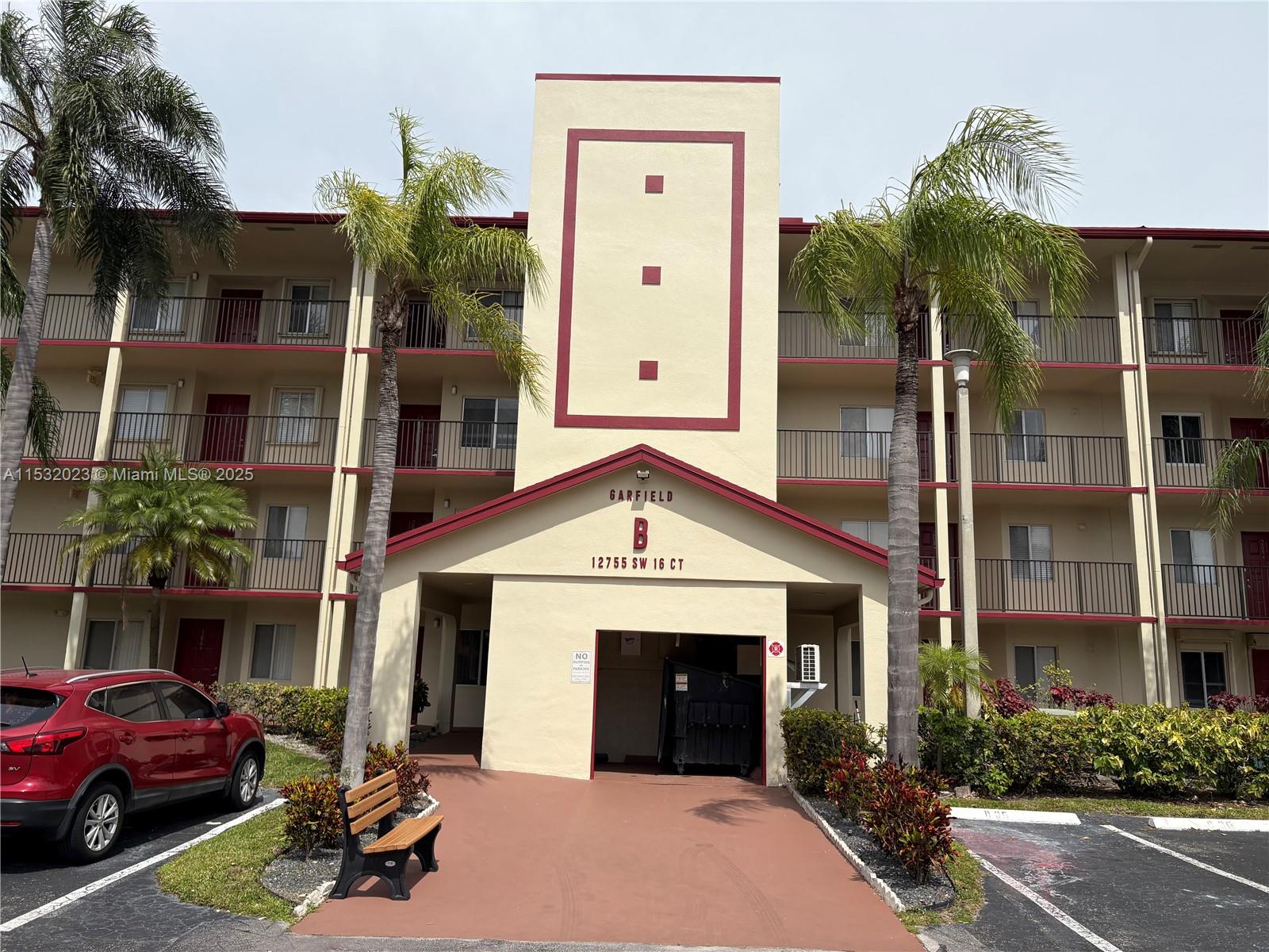 12755 Sw 16th Ct 211B, Pembroke Pines, Miami-Dade County, Florida - 2 Bedrooms  
2 Bathrooms - 