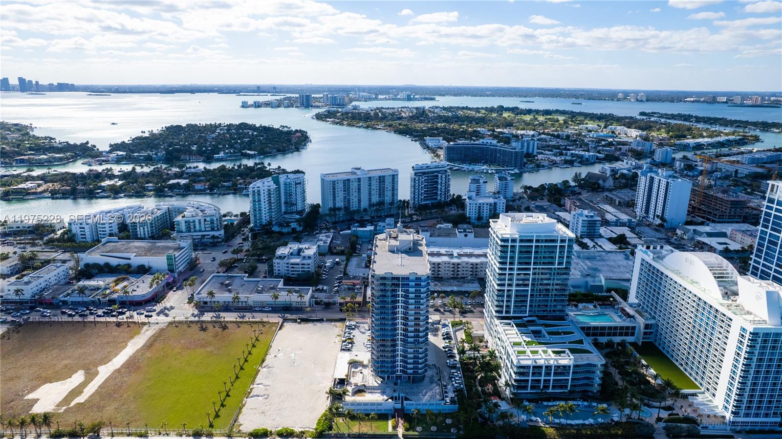 6767 Collins Ave 706