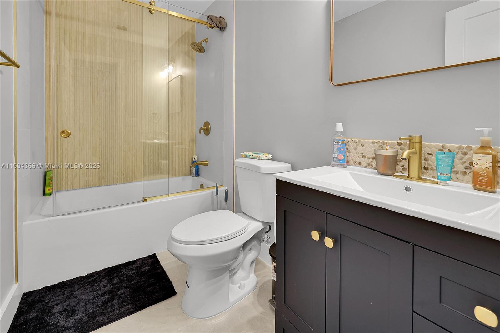 BIRD ROAD HIGHLANDS - Residential Income