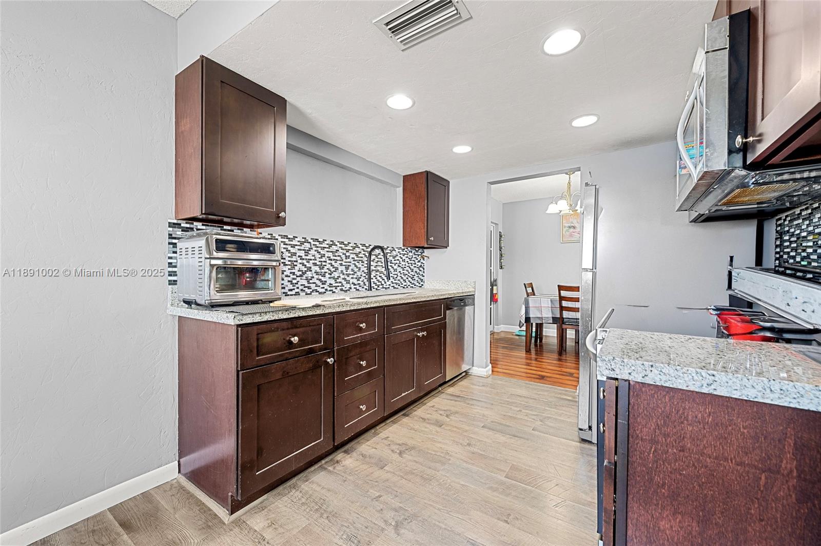 MAINLANDS OF TAMARAC LAKE - Residential
