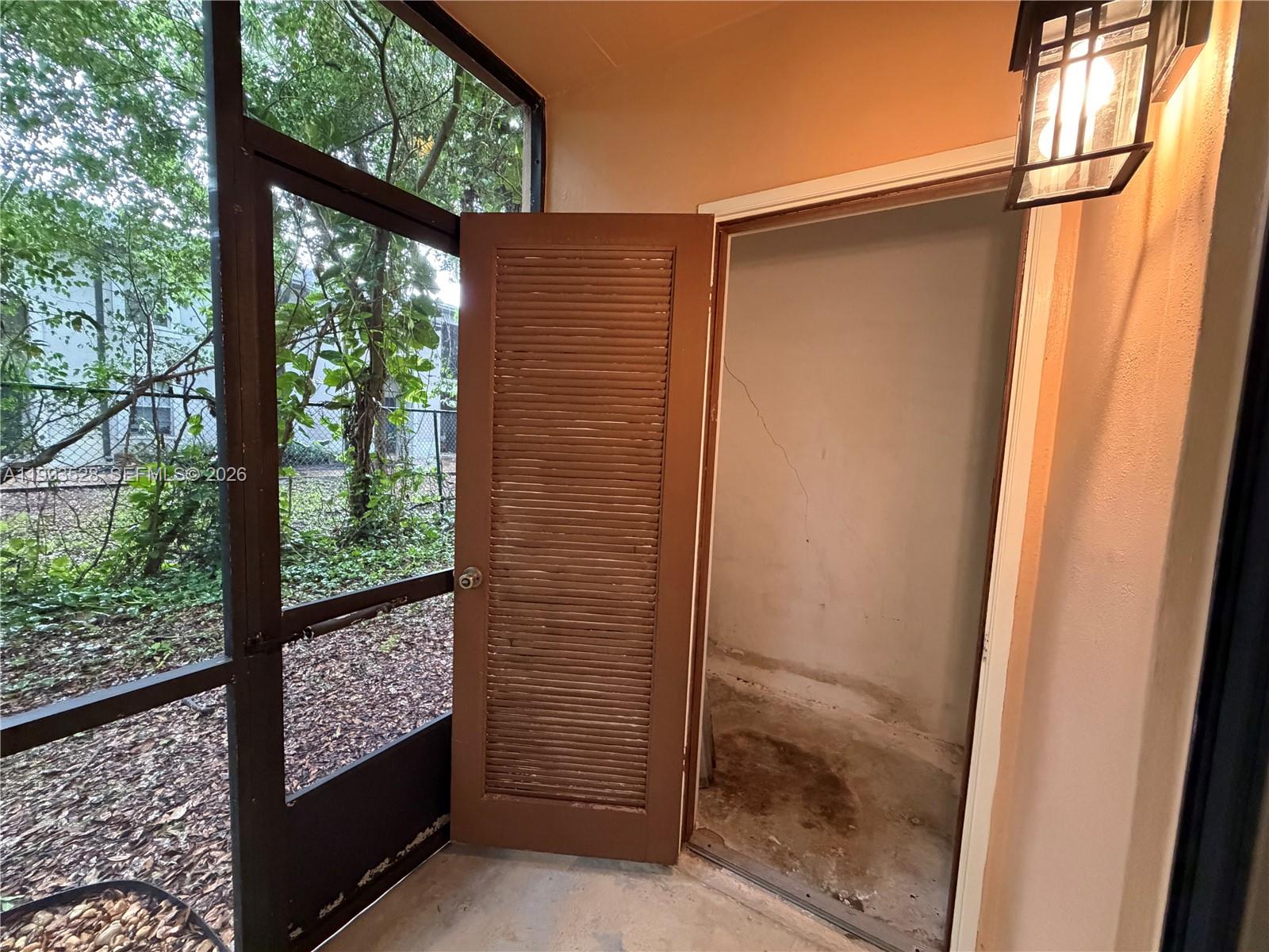 Lago West - Residential Lease