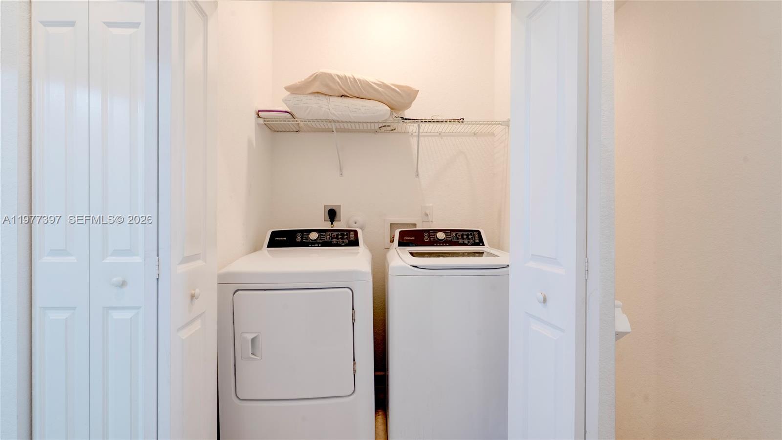 COCO PALM VILLAS - Residential