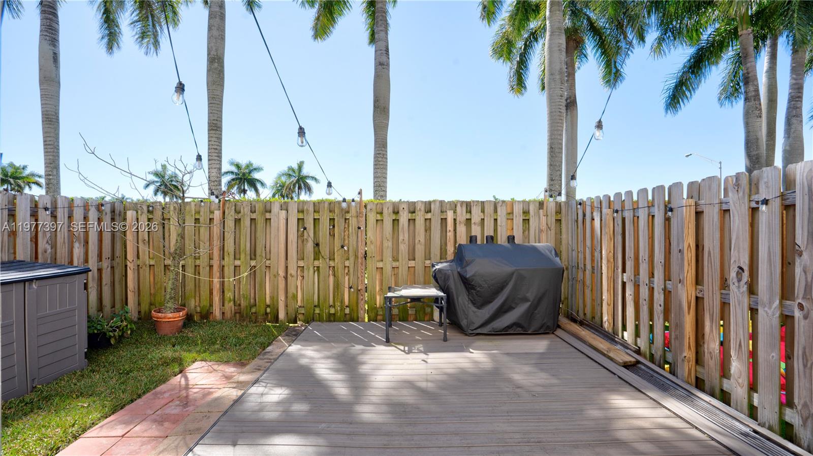 COCO PALM VILLAS - Residential