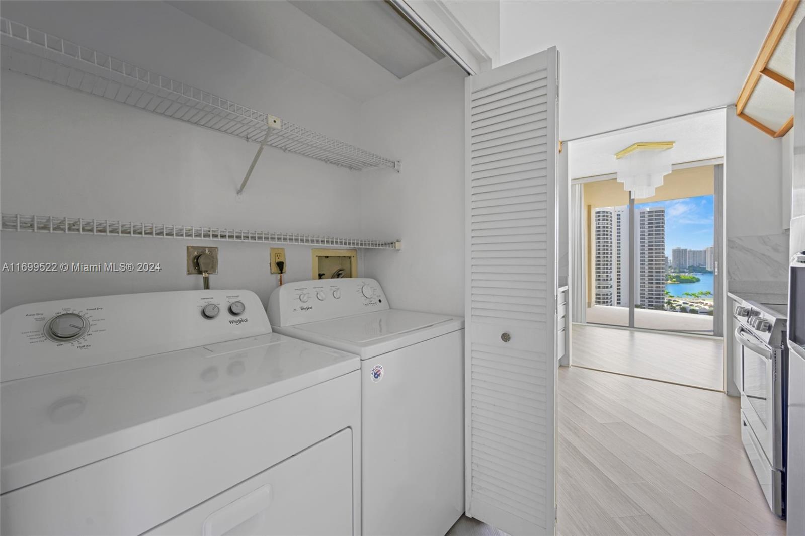 TURNBERRY TOWERS CONDO - Residential