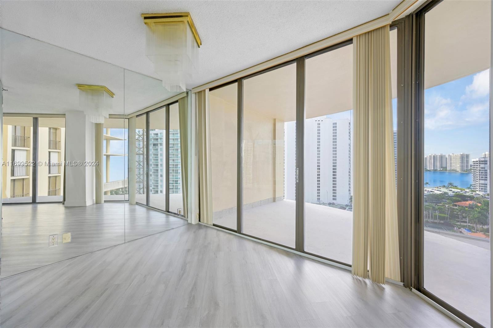 TURNBERRY TOWERS CONDO - Residential