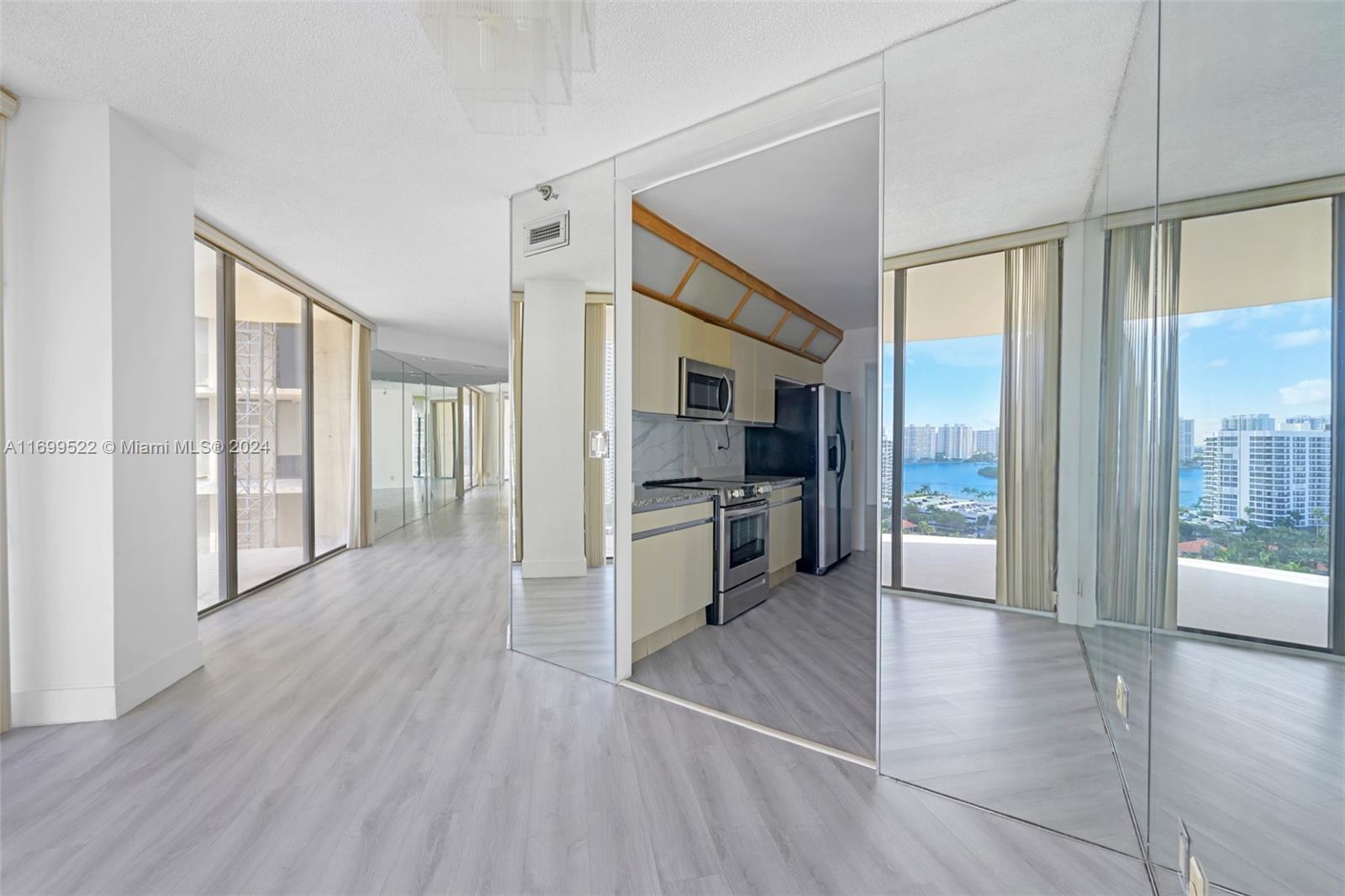 TURNBERRY TOWERS CONDO - Residential