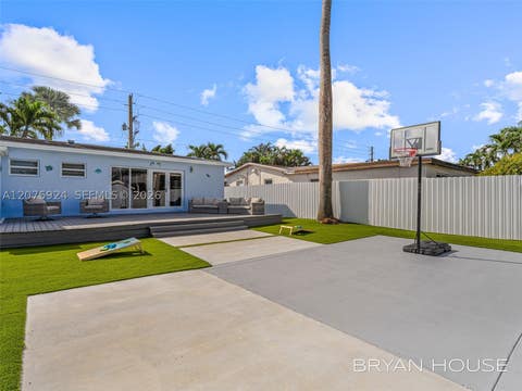 Tiny photo for 3341 NW 20th St, Miami, FL 33142 (MLS # A12076924)