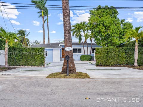 Tiny photo for 3341 NW 20th St, Miami, FL 33142 (MLS # A12076924)