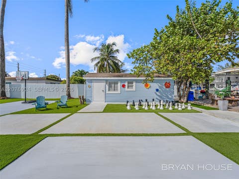 Tiny photo for 3341 NW 20th St, Miami, FL 33142 (MLS # A12076924)