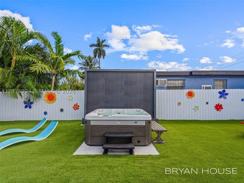 Tiny photo for 3341 NW 20th St, Miami, FL 33142 (MLS # A12076924)