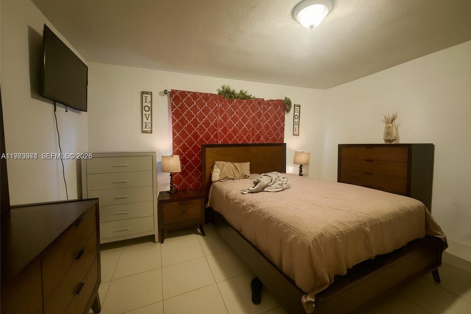 MARBELLA CONDO - Residential